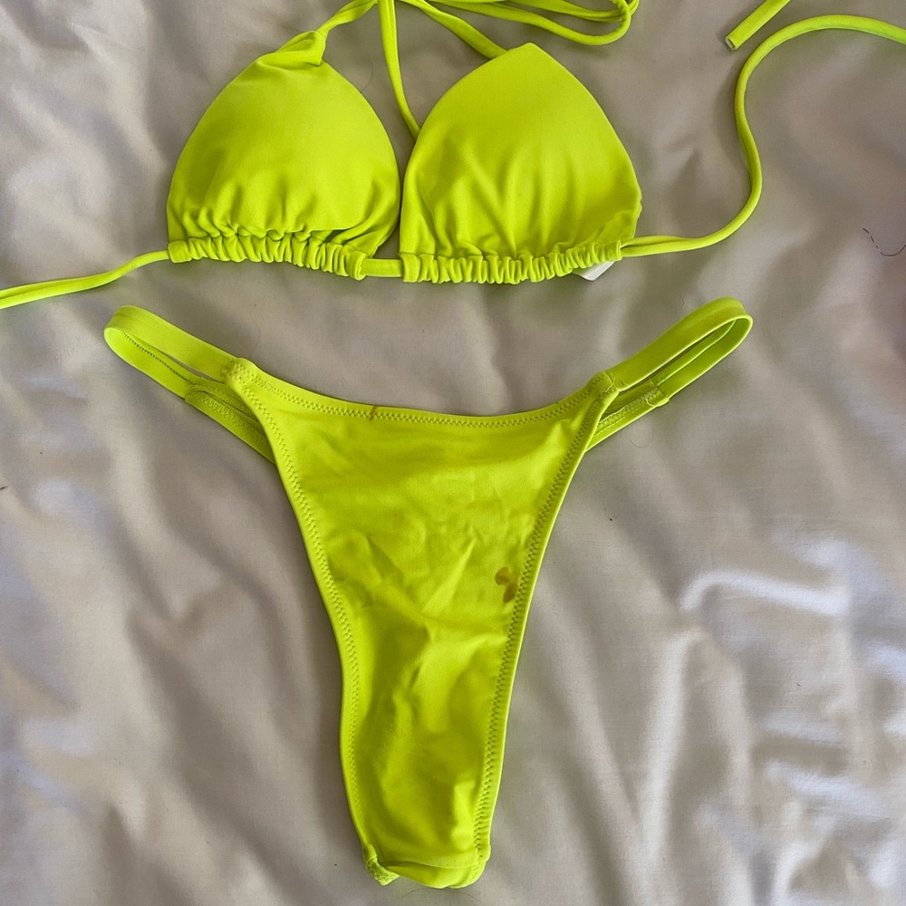 Neón bikini